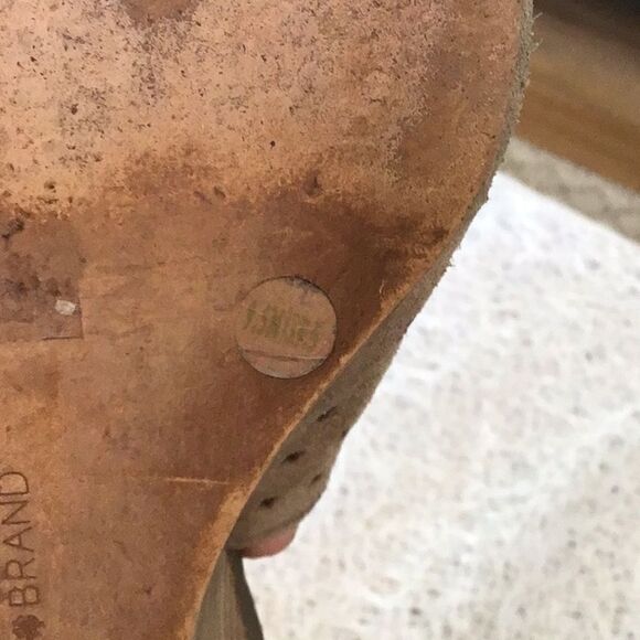 Lucky Brand RIGINA Taupe Perforated Stacked Wedge Heel Sandals - Picture 13 of 14